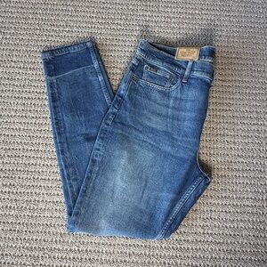 NWT Ralph Lauren Womens Jeans.. Size 32